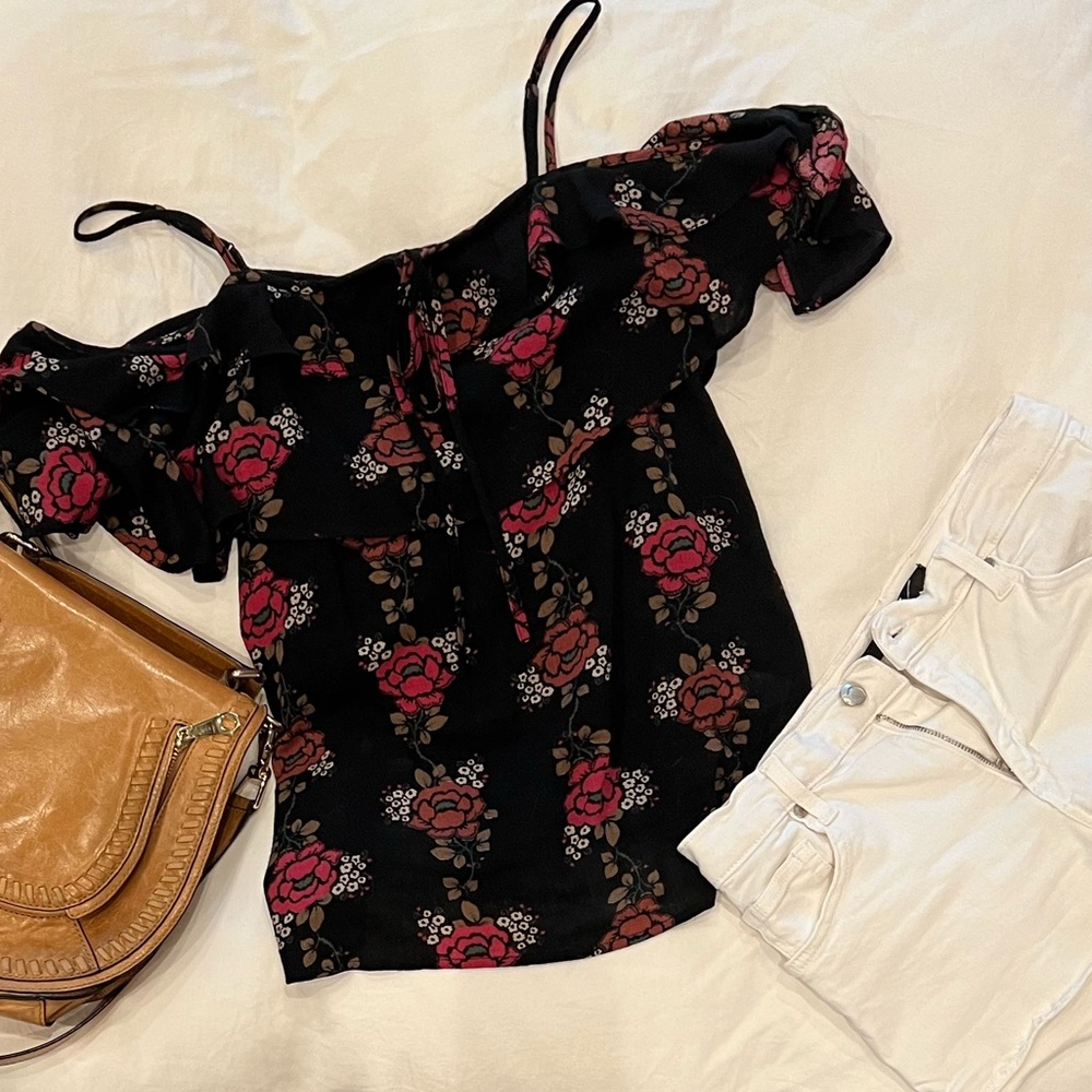 Black floral top